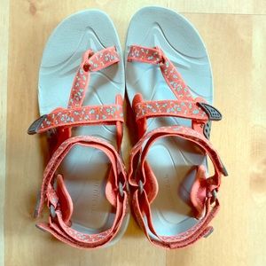 Merrell Waterpro Women’s sandals - size 9